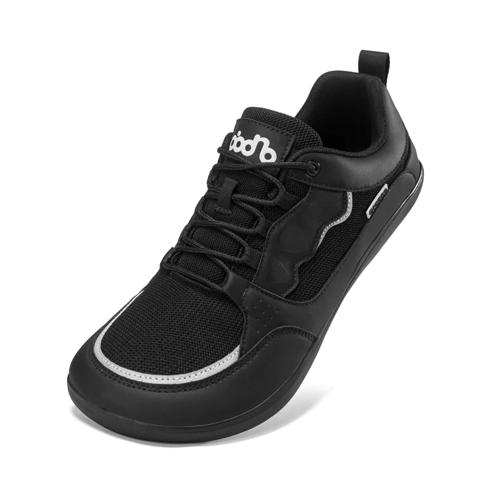 "Oyano" lightweight sneakers with a wide toe for natural comfort