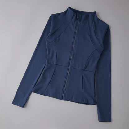 Long-sleeved sports sweatshirt - lightweight and flexible.