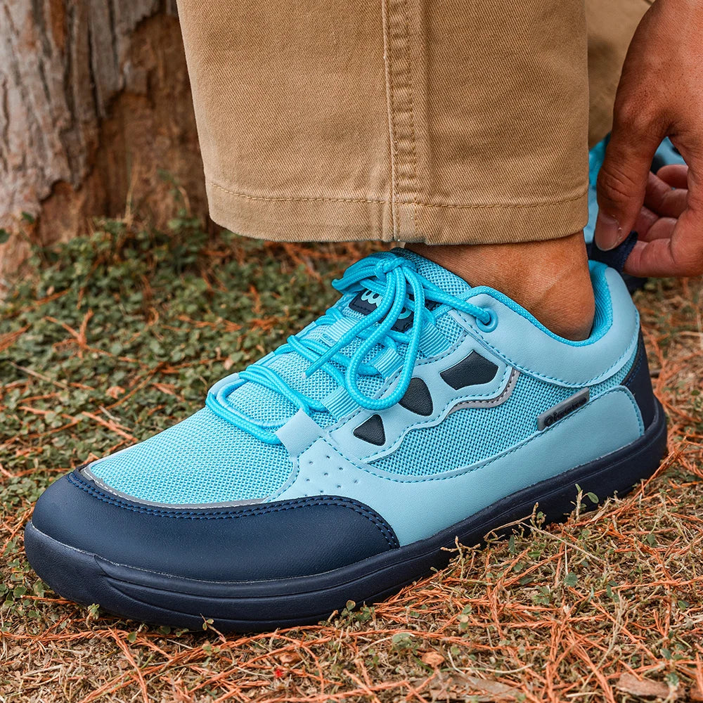 "Oyano" lightweight sneakers with a wide toe for natural comfort
