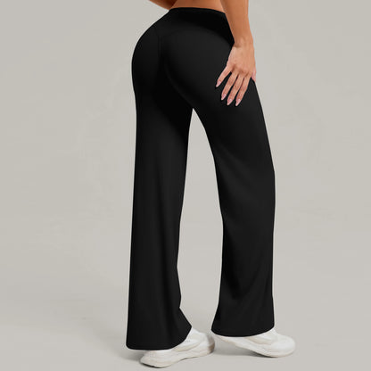 "Strait" sports pants with sweat-wicking properties.