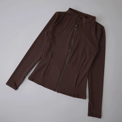 Long-sleeved sports sweatshirt - lightweight and flexible.