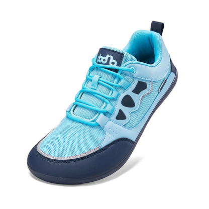"Oyano" lightweight sneakers with a wide toe for natural comfort