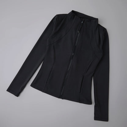 Long-sleeved sports sweatshirt - lightweight and flexible.