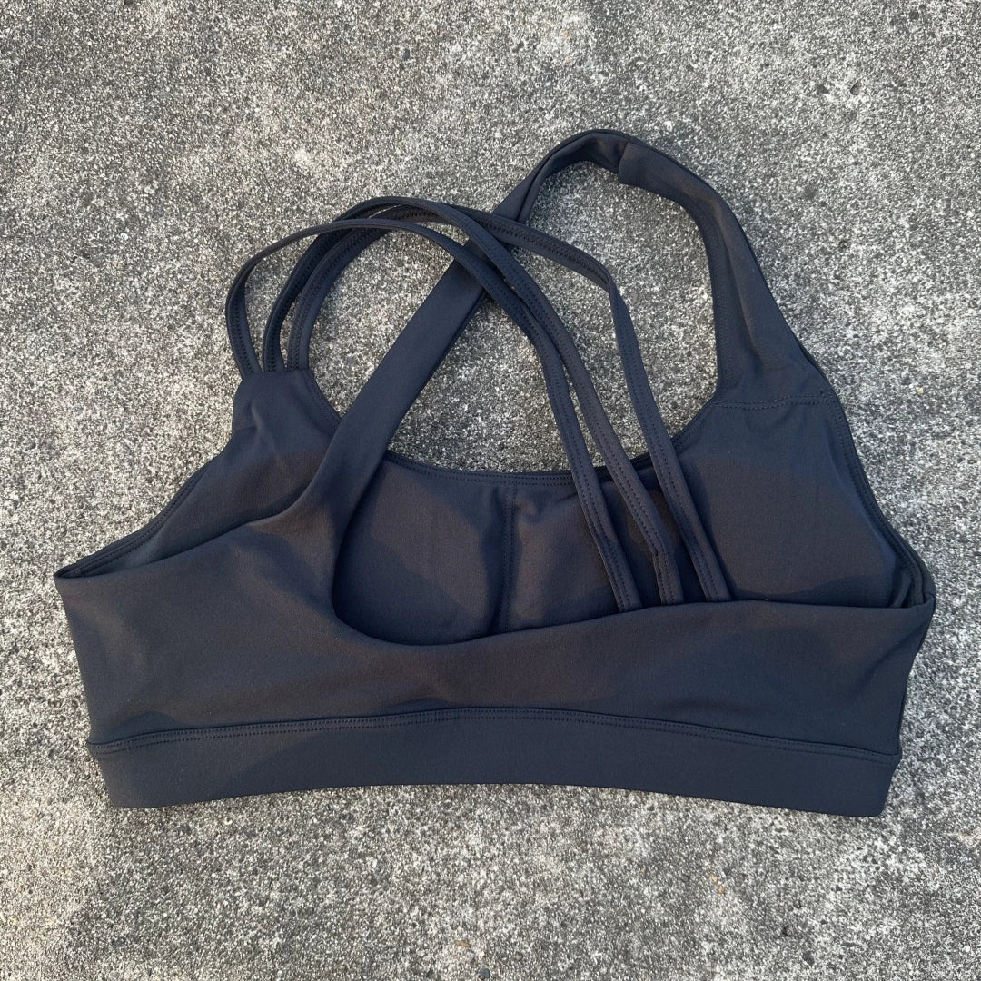 Sports bra with cross-back and high durability