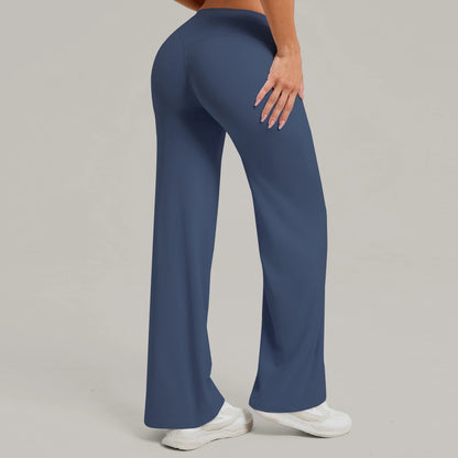 "Strait" sports pants with sweat-wicking properties.