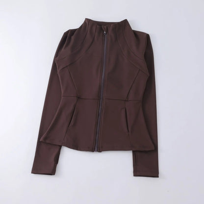 Long-sleeved sports sweatshirt - lightweight and flexible.