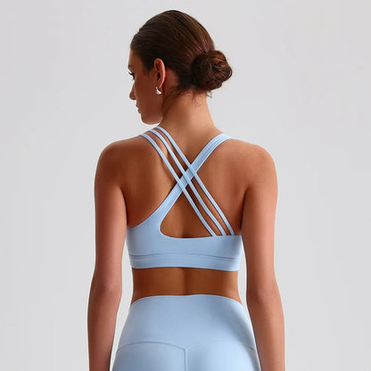Sports bra with cross-back and high durability