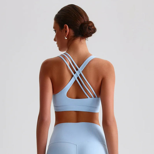 Sports bra with cross-back and high durability