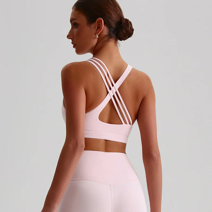Sports bra with cross-back and high durability