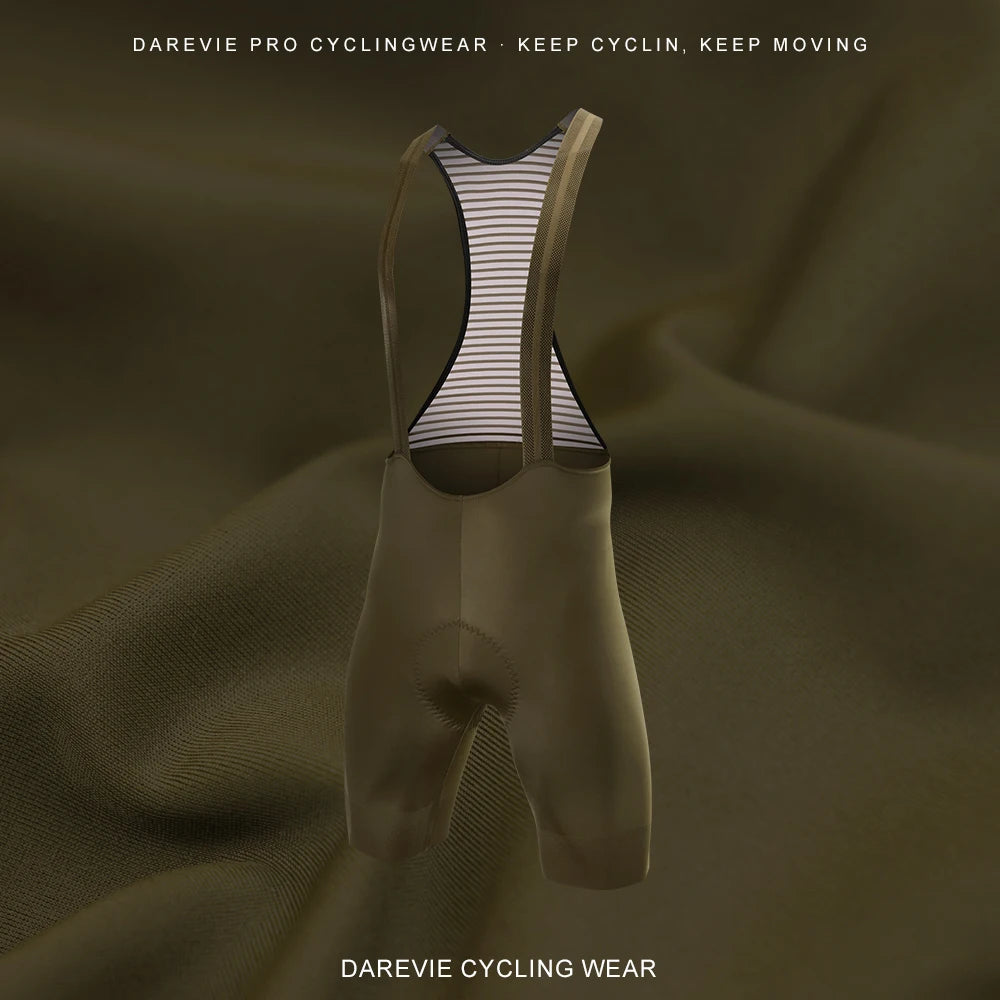 Seamless professional cycling shorts